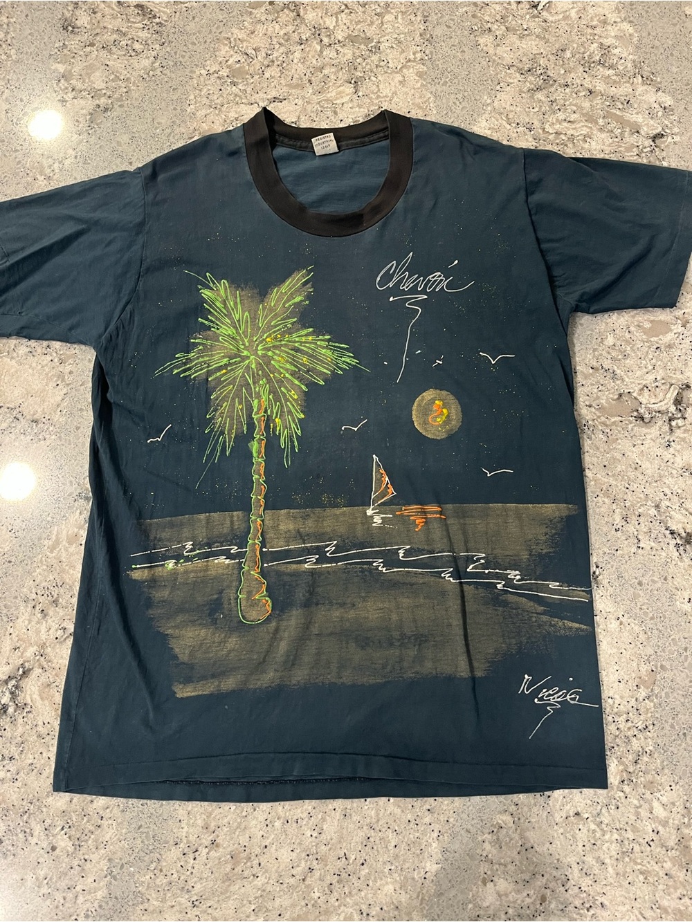 Vintage 90s Island Art Tee